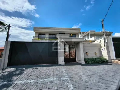 Sobrado com 4 Quartos à venda, 403m² no Pacaembu, Cascavel