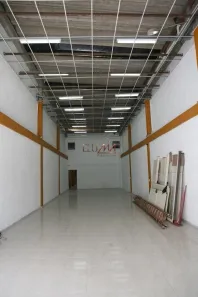 Galpão/Depósito/Armazém para alugar, 300m² no Vila Romana, São Paulo