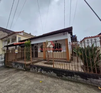 Casa com 3 Quartos à venda, 151m² no Casa de Pedra, Volta Redonda