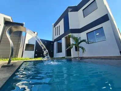 Casa de Condomínio com 4 Quartos à venda, 220m² no Vargem Pequena, Rio de Janeiro