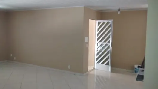 Casa com 2 Quartos para alugar, 50m² no Taquara, Rio de Janeiro