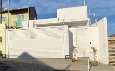 Casa com 3 Quartos à venda, 100m² no Santa Rosa, Cuiabá
