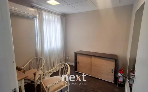 Prédio Comercial com 8 Quartos para alugar, 300m² no Cambuí, Campinas