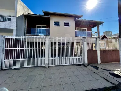 Casa com 6 Quartos à venda, 268m² no Centro, Balneário Piçarras