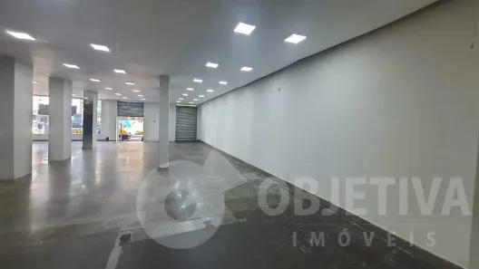 Ponto Comercial para alugar, 180m² no Centro, Uberlândia