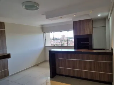 Apartamento com 3 Quartos à venda, 160m² no São Benedito, Uberaba
