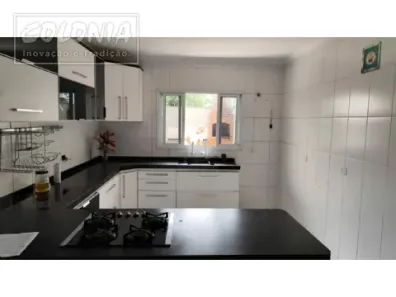 Sobrado com 3 Quartos à venda, 180m² no Parque das Nações, Santo André