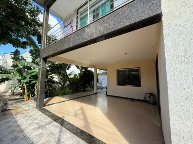 Casa com 4 Quartos à venda, 300m² no Sapucaias III, Contagem