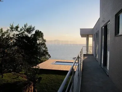 Casa de Condomínio com 3 Quartos à venda, 461m² no Cacupé, Florianópolis