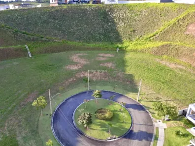 Lote/Terreno à venda, 683m² no São Pedro, Juiz de Fora