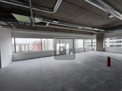 Sala Comercial para alugar, 202m² no Parque Industrial Tomas Edson, São Paulo