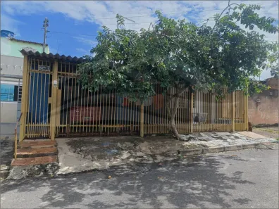 Casa com 3 Quartos à venda, 140m² no Recanto das Emas, Brasília
