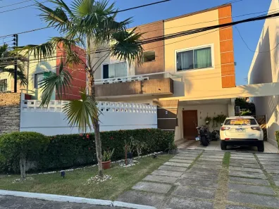 Sobrado com 3 Quartos à venda, 311m² no Novo Aleixo, Manaus