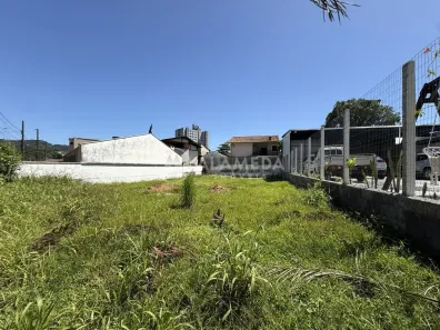 Lote/Terreno à venda, 374m² no Garcia, Blumenau