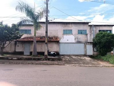Sobrado com 3 Quartos à venda, 401m² no Jardim Marques de Abreu, Goiânia