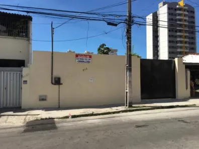 Lote/Terreno à venda, 484m² no Fátima, Fortaleza