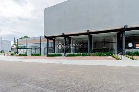 Ponto Comercial para alugar, 85m² no Cavalhada, Porto Alegre