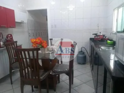 Casa com 2 Quartos à venda, 68m² no Vila Caraguata, Cubatão