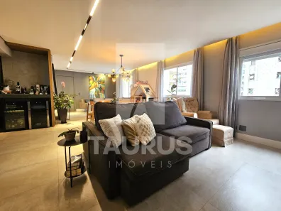 Apartamento com 3 Quartos à venda, 141m² no Vila Uberabinha, São Paulo