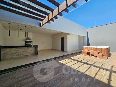 Casa com 3 Quartos para alugar, 285m² no Vigilato Pereira, Uberlândia