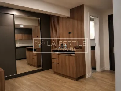 Apartamento com 1 Quarto para alugar, 27m² no Água Verde, Curitiba