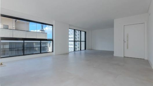Apartamento com 3 Quartos à venda, 133m² no Meia Praia, Itapema
