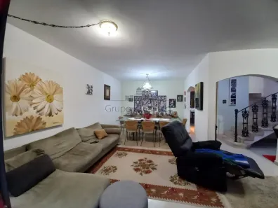 Casa com 3 Quartos à venda, 400m² no Vila Mariana, São Paulo