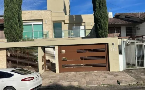Casa com 3 Quartos à venda, 355m² no Cinqüentenário, Caxias do Sul