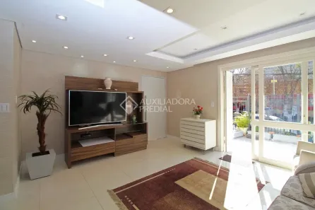 Casa com 3 Quartos à venda, 154m² no Jardim Itu, Porto Alegre