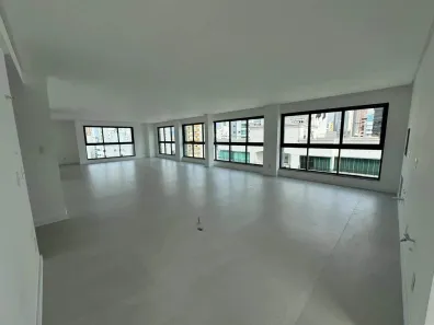 Cobertura com 4 Quartos à venda, 230m² no Centro, Balneário Camboriú