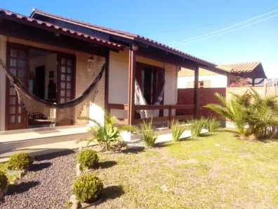 Casa com 2 Quartos à venda, 383m² no Passo de Torres, Passo de Torres