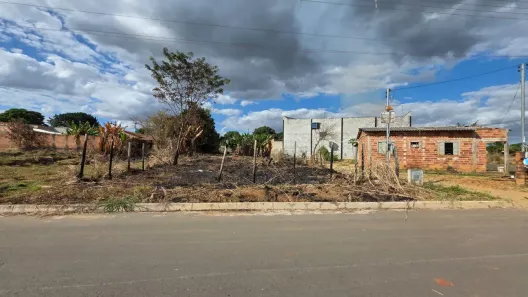 Lote/Terreno à venda, 360m² no Jardim Dom Bosco, Aparecida de Goiânia