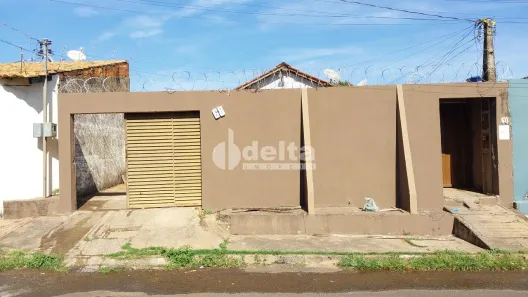 Casa com 2 Quartos à venda, 150m² no Mansour, Uberlândia