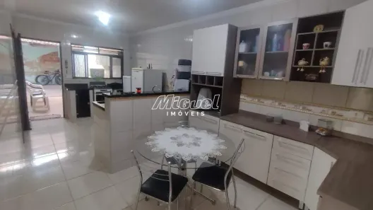 Casa com 4 Quartos à venda, 235m² no Paulicéia, Piracicaba