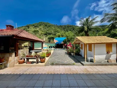 Casa com 4 Quartos à venda, 500m² no Guaiúba, Guarujá