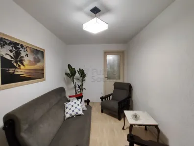 Casa com 2 Quartos à venda, 113m² no Centro, Pelotas
