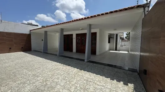 Casa com 4 Quartos à venda, 660m² no Catolé, Campina Grande