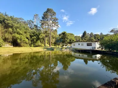 Fazenda/Sítio com 2 Quartos à venda, 286m² no Parque São Leonardo, Embu das Artes
