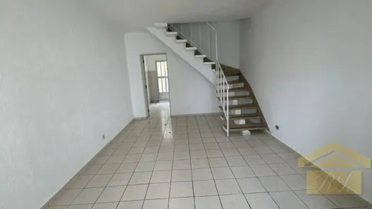 Casa com 2 Quartos à venda, 100m² no Jardim Aeroporto, São Paulo