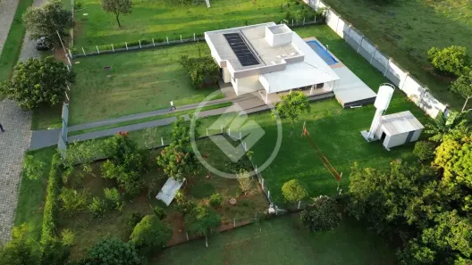 Casa de Condomínio com 4 Quartos à venda, 240m² no Estância das Águas, Hidrolândia