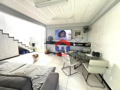 Casa com 3 Quartos à venda, 180m² no Santa Mônica, Belo Horizonte