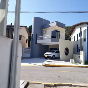 Casa com 3 Quartos para alugar, 200m² no Jardim Planalto, Parnamirim