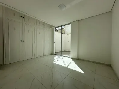 Apartamento com 3 Quartos para alugar, 108m² no Funcionários, Belo Horizonte