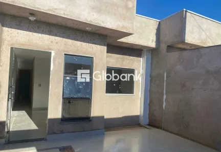 Casa com 2 Quartos à venda, 90m² no Loteamento Vila Aliança, Montes Claros