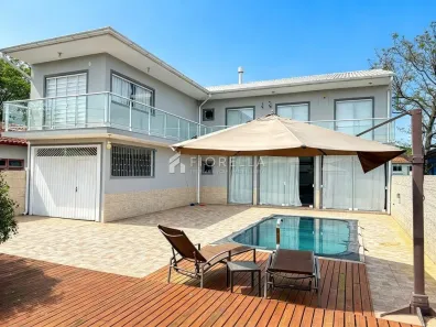 Casa com 3 Quartos para alugar, 120m² no Forquilhas, São José