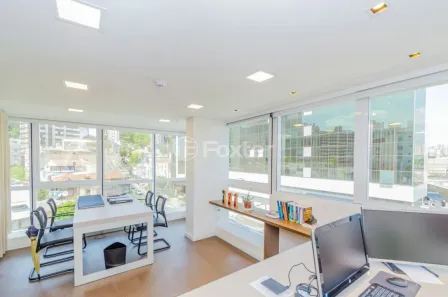 Sala Comercial à venda, 52m² no Moinhos de Vento, Porto Alegre