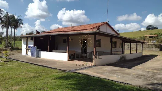 Fazenda/Sítio com 5 Quartos à venda, 6800m² no Centro, Crucilândia