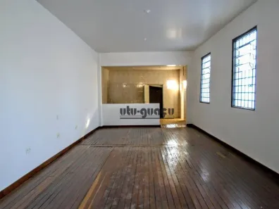 Ponto Comercial para alugar, 80m² no Centro, Itu