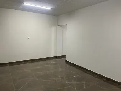 Ponto Comercial para alugar, 100m² no Parque da Barragem Setor 02, Águas Lindas de Goiás