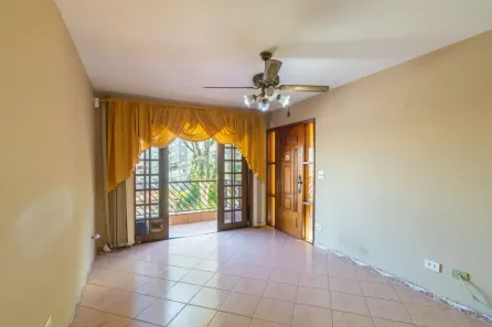 Sobrado com 3 Quartos à venda, 177m² no Vila Romero, São Paulo